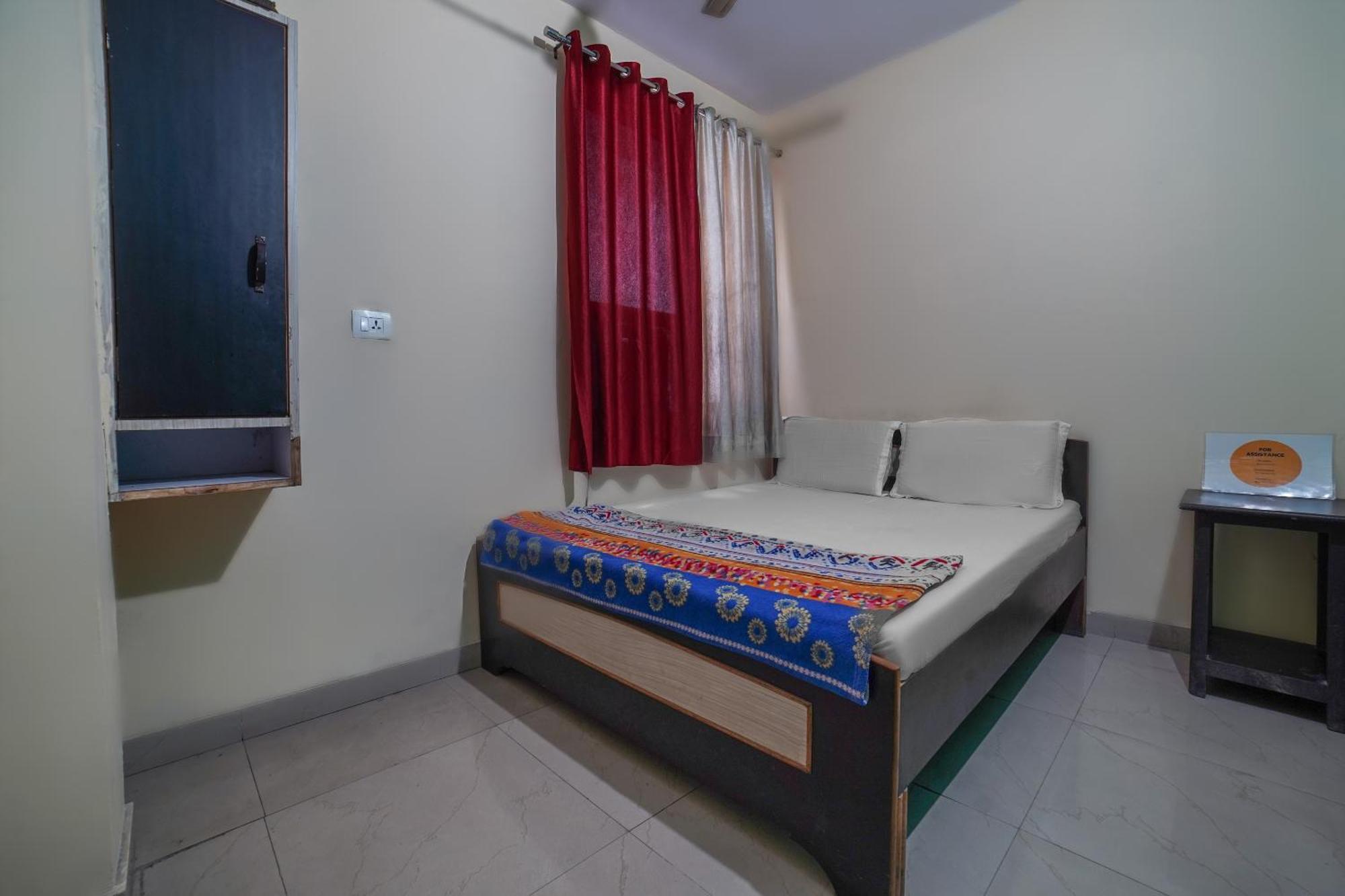 Spot On Komfort Guest House Rudrapur Eksteriør bilde